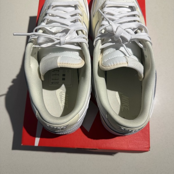 Nike Dunk Low Retro - Picture 5 of 5